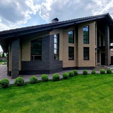 Оренда сучасного будинку в Хотові, 300 м.кв.