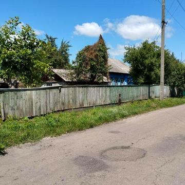 Продам пів будинку 450 м до центрального ринку