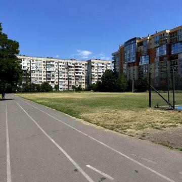 2-кімнатна чешка 56 м² | 1-й високий поверх | бульвар Героїв Крут | Цегляний будинок