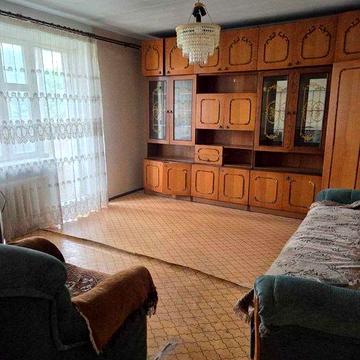 3-кімнатна квартира з чудовим роздільним плануванням, тихий, зелений район близько до центру міста  (вул. Романа Шухевича)