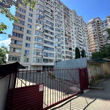 Трехкомнатная Праховых срочно продам