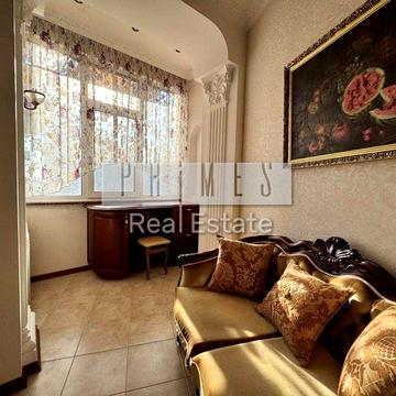 Продаж 3к квартира 126 м²  Старонаводницька, 6Б  метро Печерська Центр Печерськ