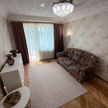 Продаж 1к квартири, Нивки , Шевченківський район, з ремонтом