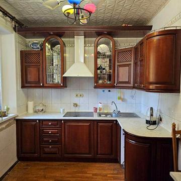 Сдаю  с 26.07 2-к.кв, 54м, 2балкона, Кричевского,39