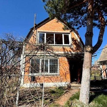 Земельна ділянка з будинком (дача) від власника.