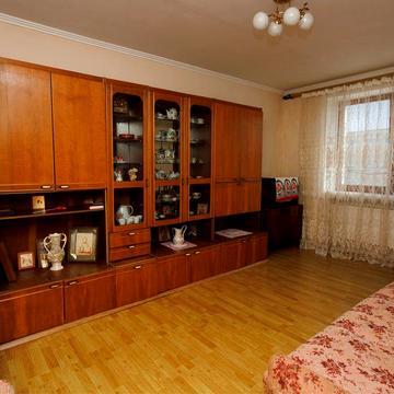 Продаж 2-х кімн ЦЕНТР в Камінь-Каширський є МісЦе під ПідВАл ТОРГ 41990$