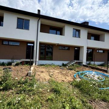 Продаж таунхаусів в Оброшино вул. Південна