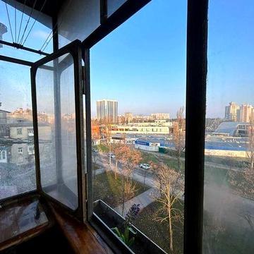 (Без комісійних)Оренда 3 кімнатної квартири метро Дарниця