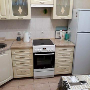 Здам 1-квартиру вул.Ващенка ГЕНЕРАТОР метро Осокорки Позняки