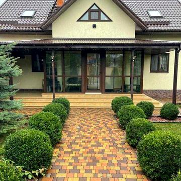Кременище.  Будинок 215 м2  на ділянці - 17.2 сотки. Київ - 8 км.