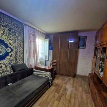 Продам 2 комн квартиру 43 м2 В Жилом состоянии 4 эт Укомплектована ХТЗ OA