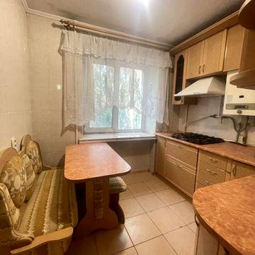 Продаж 2 квартири пл.Перемоги