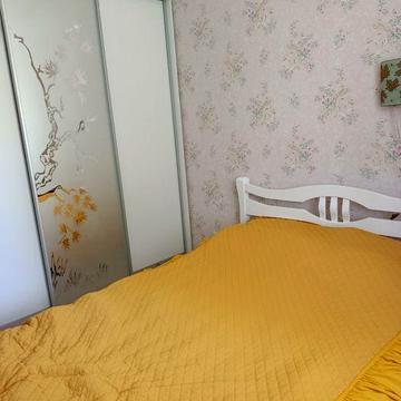 1 кімнатна квартира,двухспальне ліжко, автономне опалення