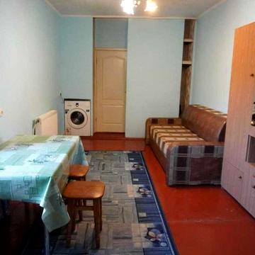 Здам 1 кімнатну квартиру із заїздом для авто