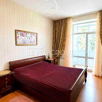 Продаж 2-кімнатної квартири на Печерську вул. Дмитра Дорошенка (Чигоріна), 55. Повністю готова до проживання: якісний ремонт, вбудовані меблі .