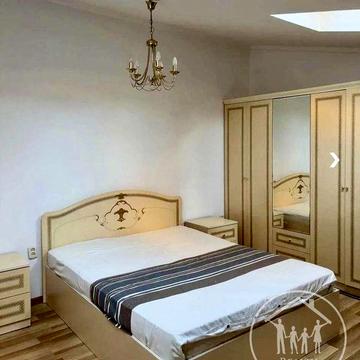 Продам 2к квартиру в центрі! Парк Франка! Листопадового Чину - Городоцька - Огієнка!