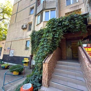 Продам 4-кім квартиру на Таїрова/вул. Академіка Корольова (072-673)