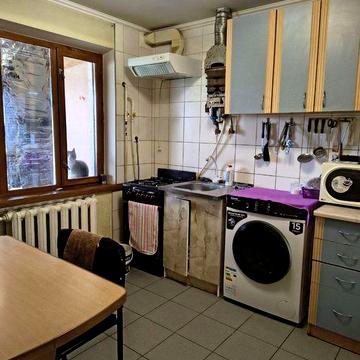 Продам 2к квартиру в Княжичах