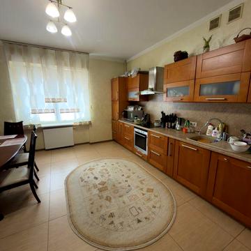 Продам 3-кім.кв. по Алітуська ( Жадова), центр, Придніпровський парк