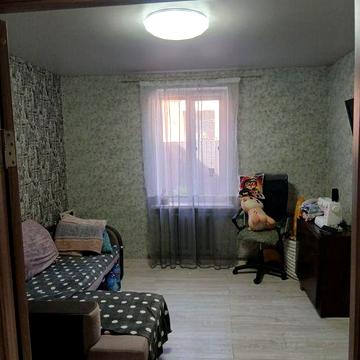 Будинок 1/2 продається