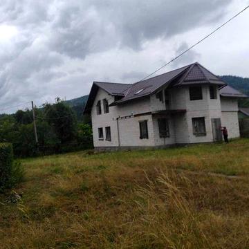 Будинок у Карпатах | 157 м², 8 соток | Панорамні краєвиди | Вигідна інвестиція