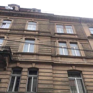 2 кімнатна квартира в австрійському будинку, вулиця Словацького, місто Львів.
