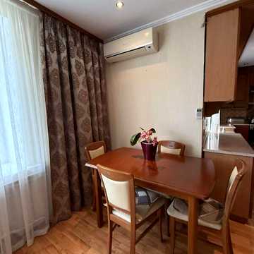 Продаж 3к Квартира Степана Бандери вулиця