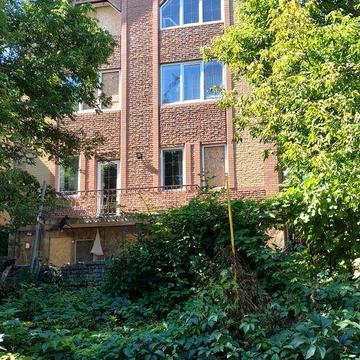 Продам дом 5комнат, жилая площадь 199м