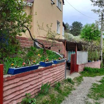Дача с трьома участками