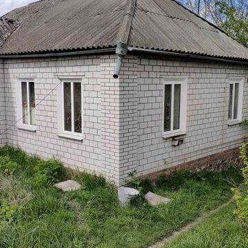Продається 2/3 будинку біля центру Тульчина (48м², ділянка 3 сот)