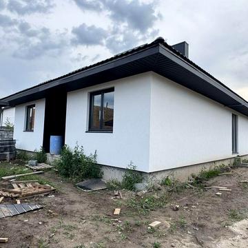 Продам будинок поруч Кінзи з газом та міськими комунікаціями