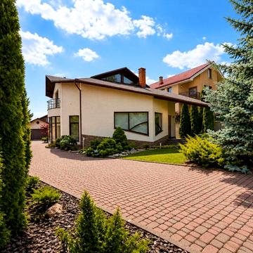 Продаж будинку 380 м2 вул. Ігоря Сікорського