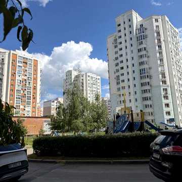 Новобудова з інвертором Левада Бідного 16 Власниця ЖК Злагода