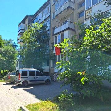 Продаж   1 кім квартира   на вул Довженка