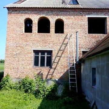 Продам новий недобудований будинок в селі