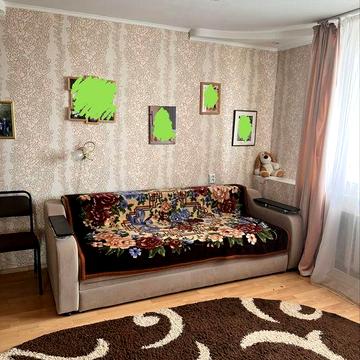 Здажться 3-х еімнатна квартира, Незалежності 9a.