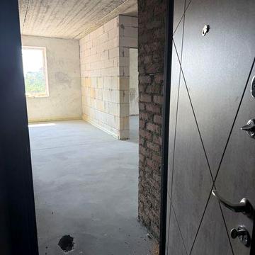 Здана квартра 3 повер[ біля парку Шевченка