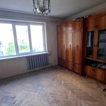 Оренда квартири, 3 кімнати, без ремонту пр. Червоної Калини 103