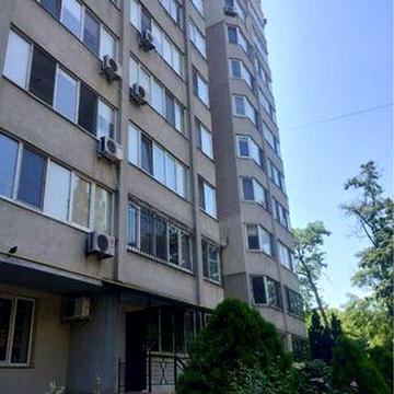 Продам 2 ком квартируна Королева в районе Золотого Руно!