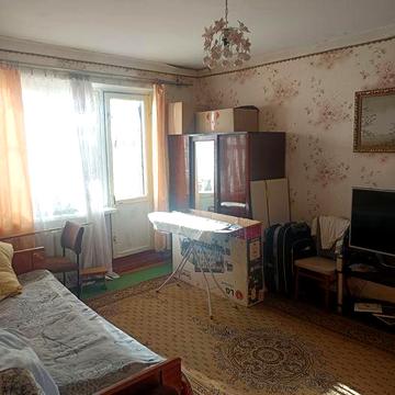 Продам 2 комнатную на осипенковском