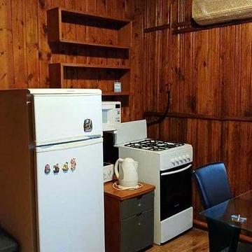 Здаю квартиру в приватному сектори.Метро Нівки,5 хвилин,пішки.