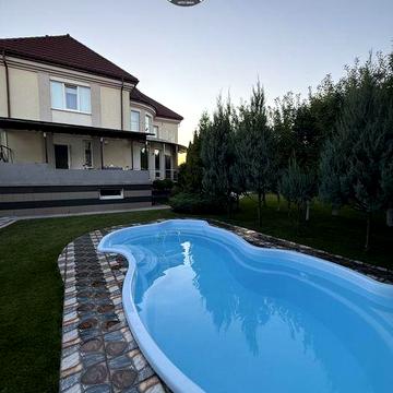 Продам Дизайнерський будинок 414м2 з власним SPA комплексом , Басейн , Газ , Підвал , Гараж , село Гора 15км Київ