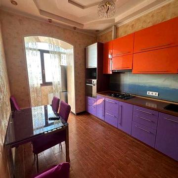 Продам квартиру 67 м2, пр Героїв Харкова 131 А, метро "Захисників України" поруч ЖК Московський