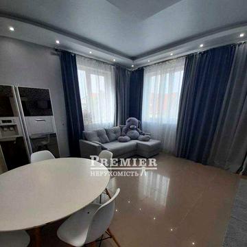 2-кімнатна квартира 87 м² Таїрова кухня-студія малоквартирний будинок