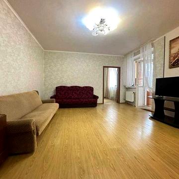 Класна затишна квартира 74м2. Стан заходь та живи.