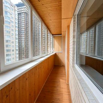 Продам 2-к квартиру 51м2. вул. Лукяненка Левка, 29А. 76000 $