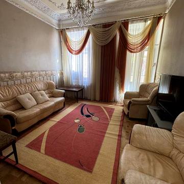 Сдам 3х ком квартиру центр города долгосрочно