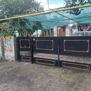 Продам будинок , для комфортного  проживання
