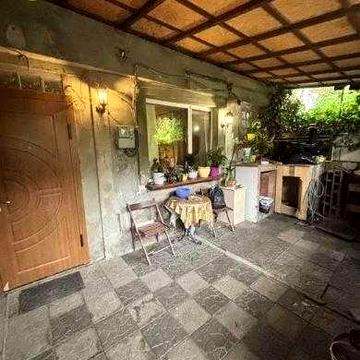 Продаж 4-кімнатної квартири на Молдаванці, вул. Головківська, 81 м², дворівнева, палісадник