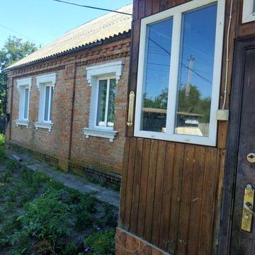 Будинок з ремонтом